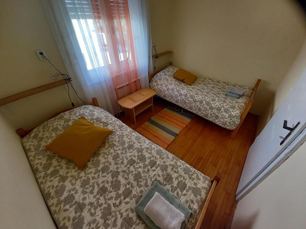 Rooms Apartma Cerknica Kültér fotó